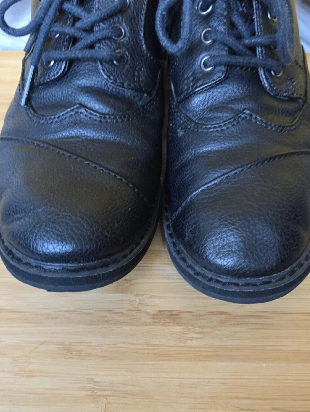 Toms Boys Black Leather Lace-Up Oxfords Size 4